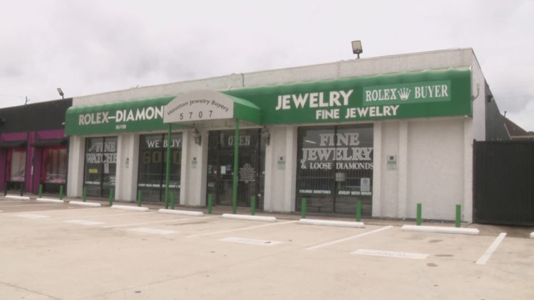 Galleria-area jewelry store caught selling counterfeit products, court docs show
