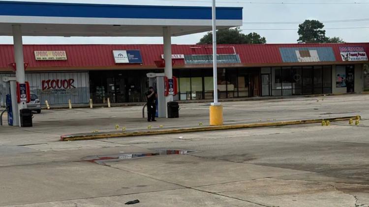 1 dead, 1 hurt after fight, shootout in north Harris County, HCSO says | Investigators looking for 3rd person